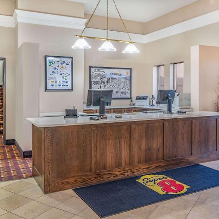 Super 8 By Wyndham Casper West By The River Bagian luar foto