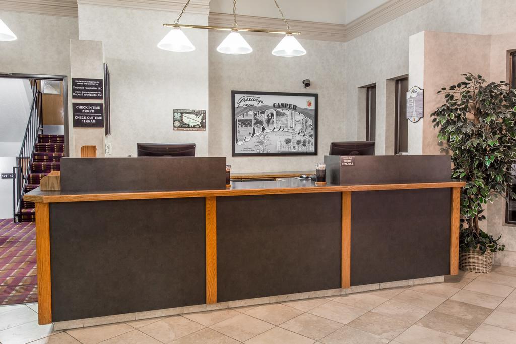 Super 8 By Wyndham Casper West By The River Bagian luar foto